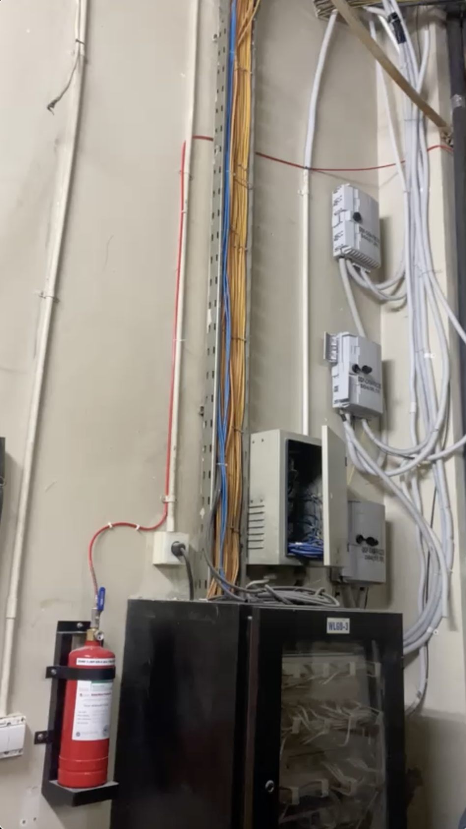 instalasi firetrap in grand indonesia at panel cubicle room